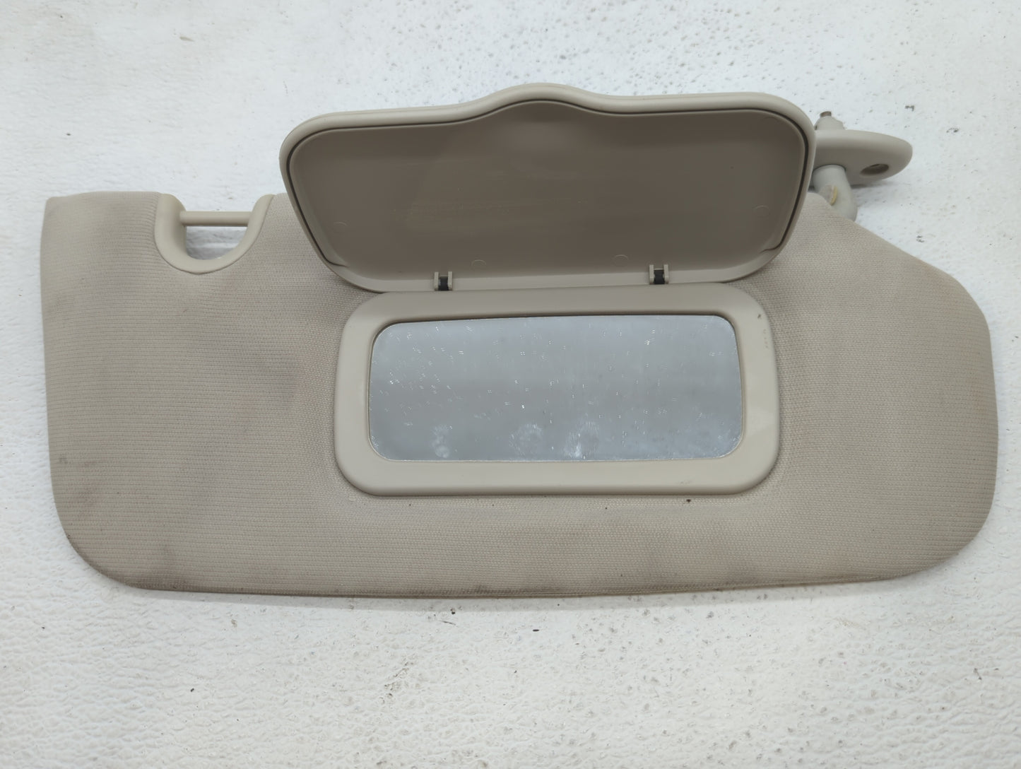 2009-2012 Dodge Caliber Sun Visor Shade Replacement Passenger Right Mirror Fits Fits 2009 2010 2011 2012 OEM Used Auto Parts