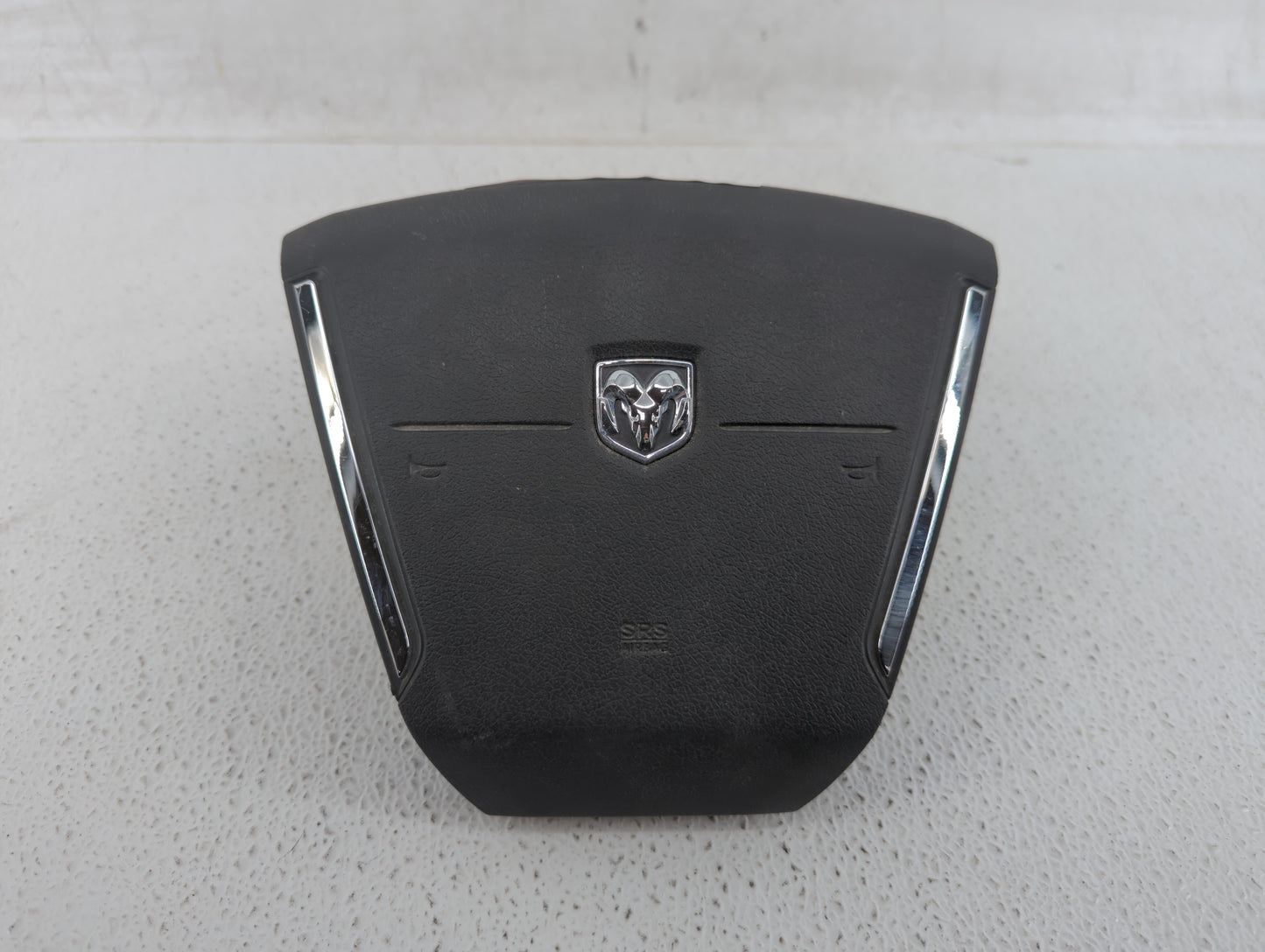 2010-2012 Dodge Caliber Air Bag Driver Left Steering Wheel Mounted P/N:BAMPT1-1031 Fits Fits 2010 2011 2012 OEM Used Auto Pa