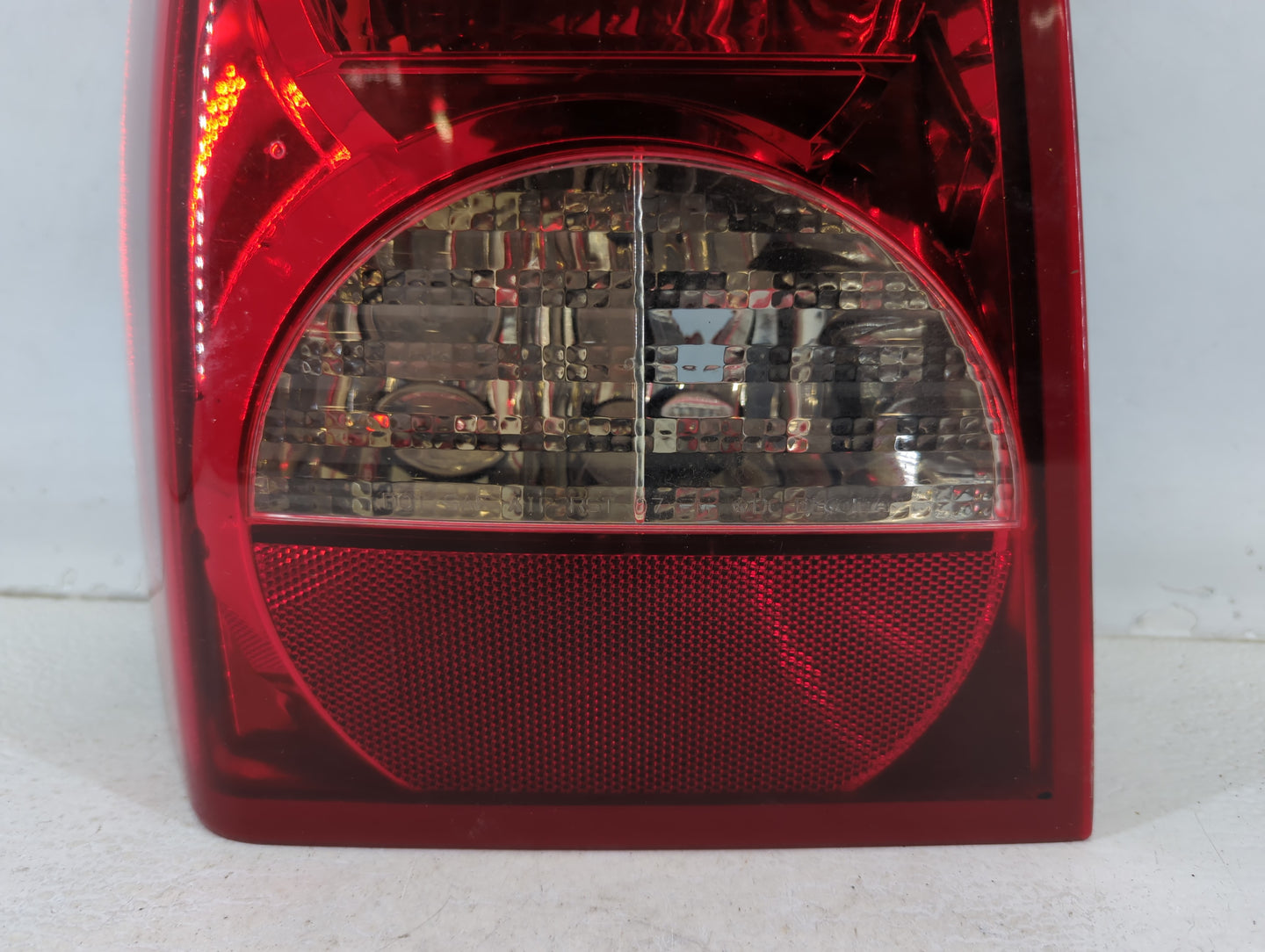 2008-2012 Dodge Caliber Tail Light Assembly Driver Left OEM P/N:5160361AA 05303753AH Fits Fits 2008 2009 2010 2011 2012 OEM 