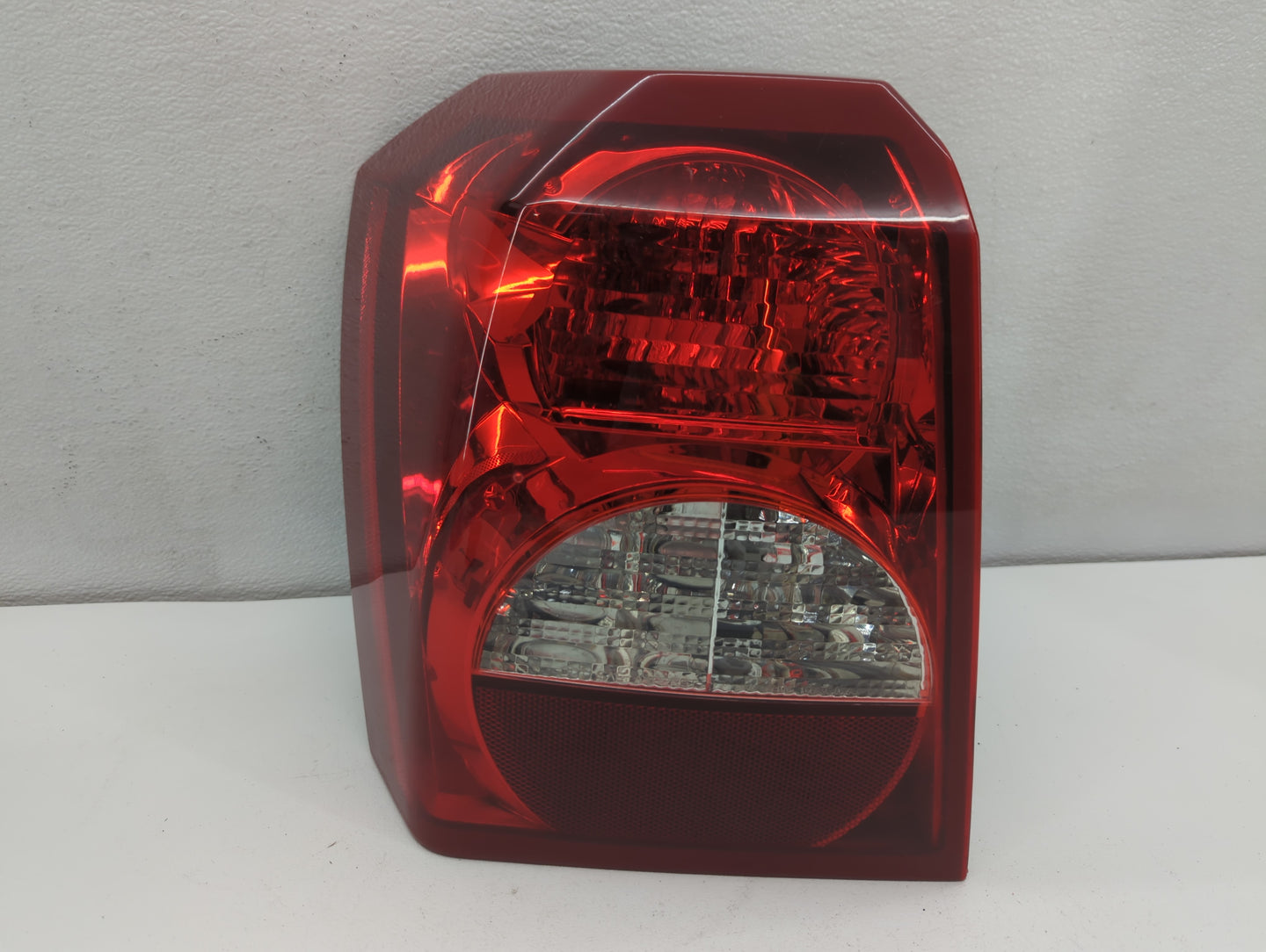 2008-2012 Dodge Caliber Tail Light Assembly Driver Left OEM P/N:05160361AA Fits Fits 2008 2009 2010 2011 2012 OEM Used Auto 