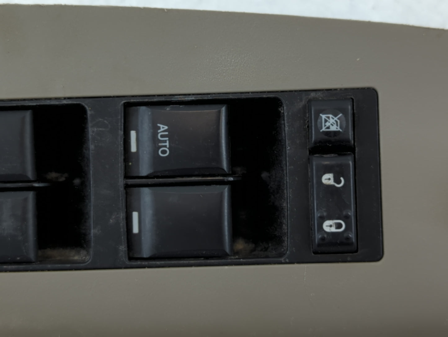 2011-2012 Dodge Caliber Master Power Window Switch Replacement Driver Side Left P/N:1181B 04602788AA Fits OEM Used Auto Part