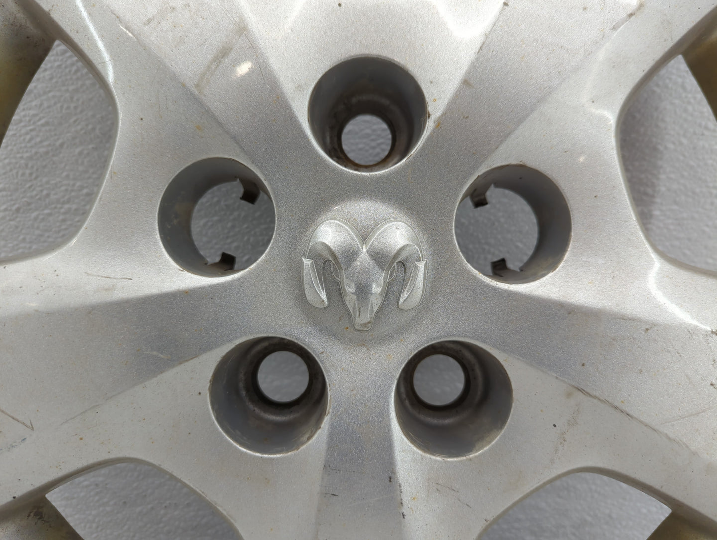 2011 Dodge Caliber Rim Wheel Center Cap 743203 - Oemusedautoparts1.com
