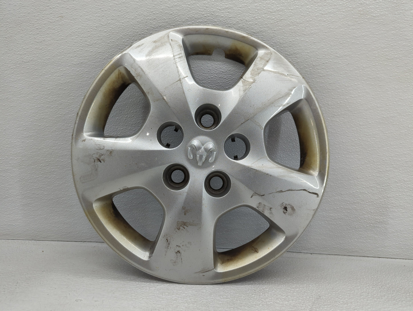 2011 Dodge Caliber Rim Wheel Center Cap 743205 - Oemusedautoparts1.com