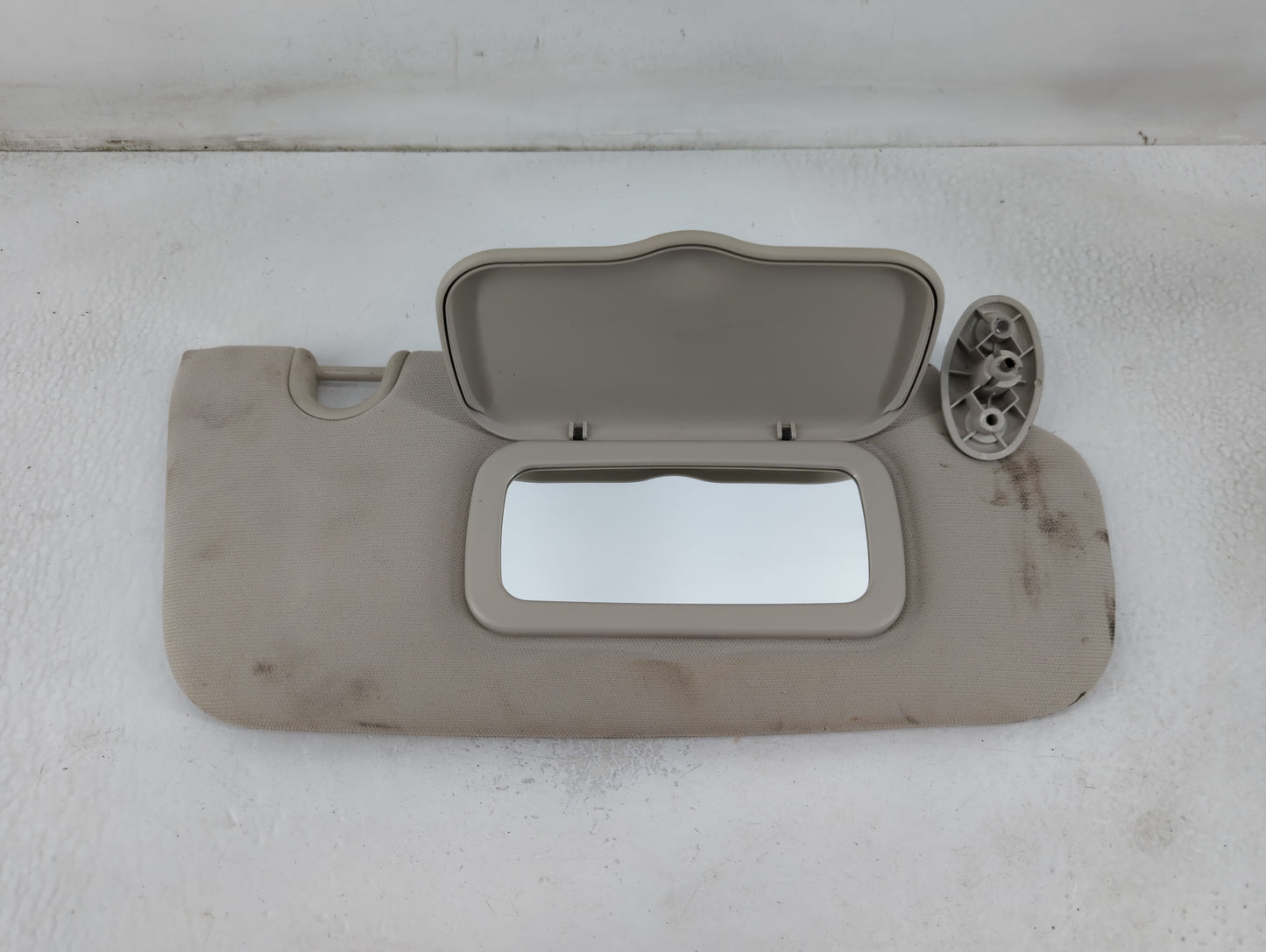 2009-2012 Dodge Caliber Sun Visor Shade Replacement Passenger Right Mirror Fits Fits 2009 2010 2011 2012 OEM Used Auto Parts