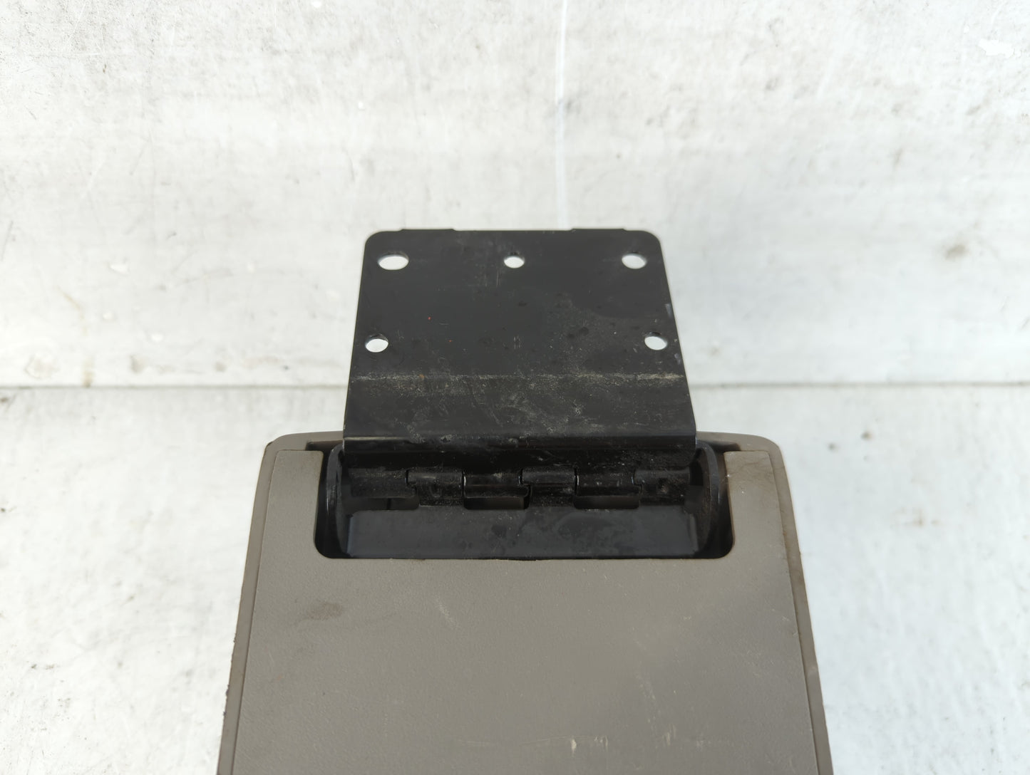 2011 Dodge Caliber Center Console Armrest Cover Lid Fits OEM Used Auto Parts - Oemusedautoparts1.com