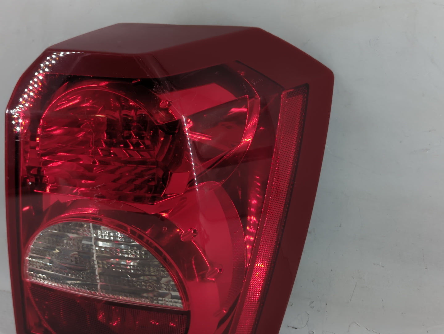 2008-2012 Dodge Caliber Tail Light Assembly Passenger Right OEM P/N:05303880 AH 05303752 AH Fits Fits 2008 2009 2010 2011 20