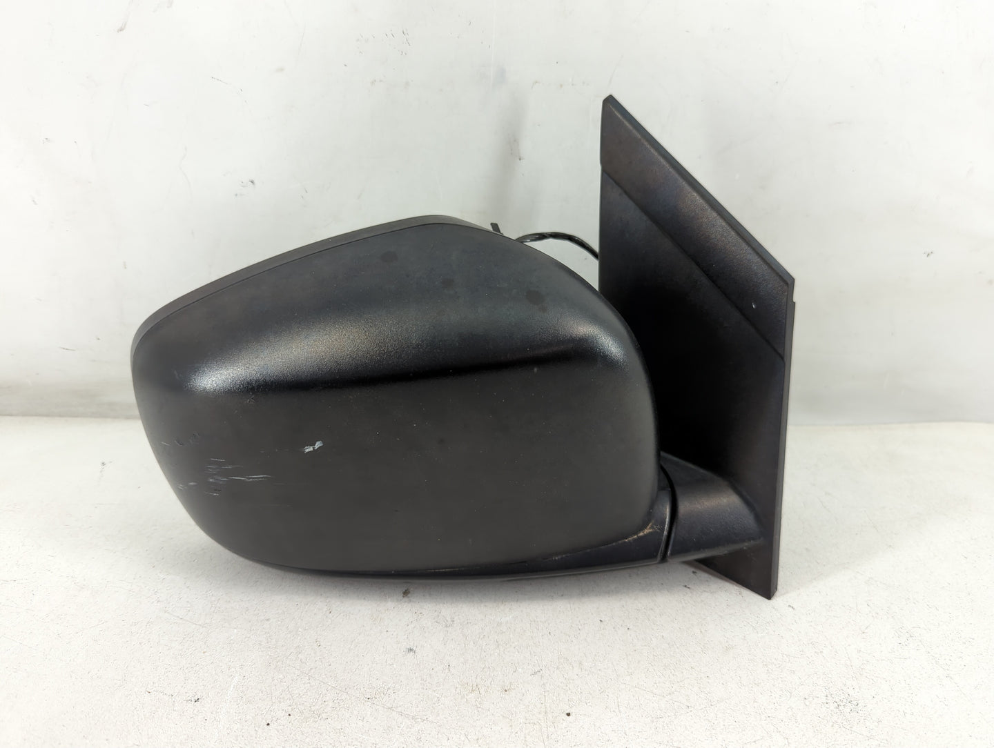 2011 Dodge Caravan Passenger Side View Mirror - Right Door Mirror OEM Used - Oemusedautoparts1.com