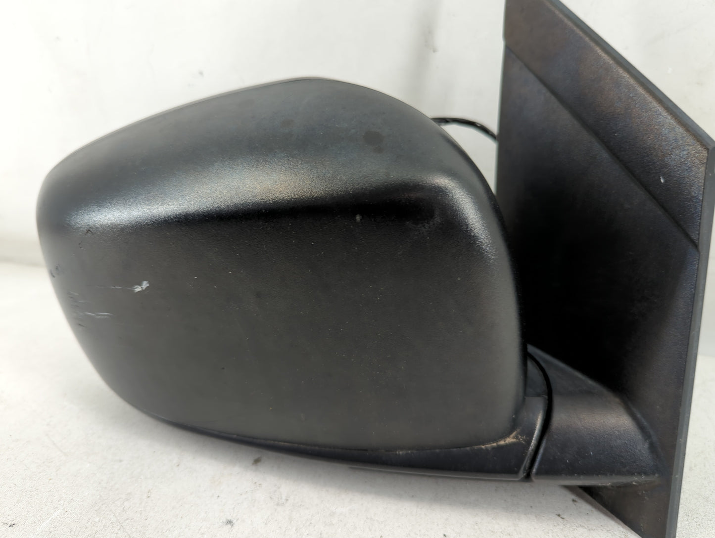 2011 Dodge Caravan Passenger Side View Mirror - Right Door Mirror OEM Used - Oemusedautoparts1.com