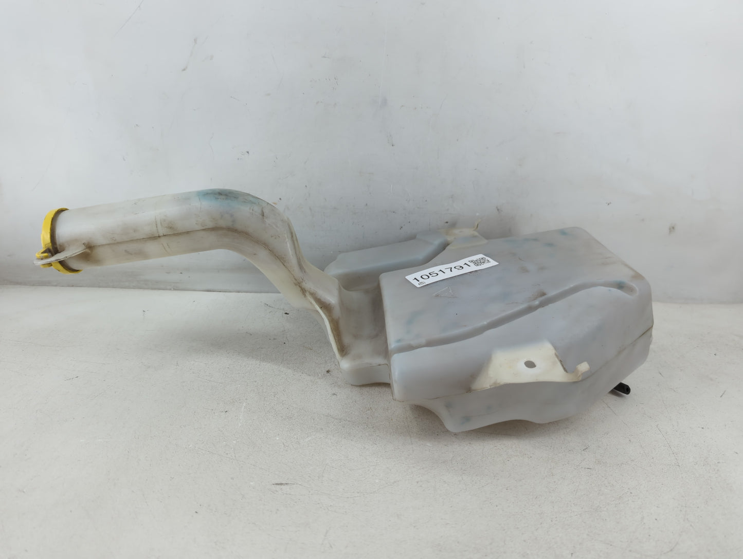 Dodge Caravan Windshield Washer Fluid Reservoir Bottle Oem - Oemusedautoparts1.com