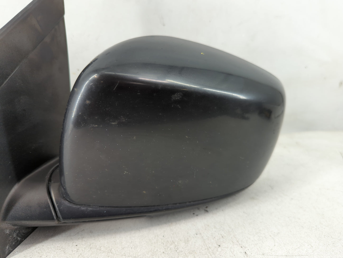 2011 Dodge Caravan Driver Side View Mirror - Left Door Mirror OEM Used - Oemusedautoparts1.com