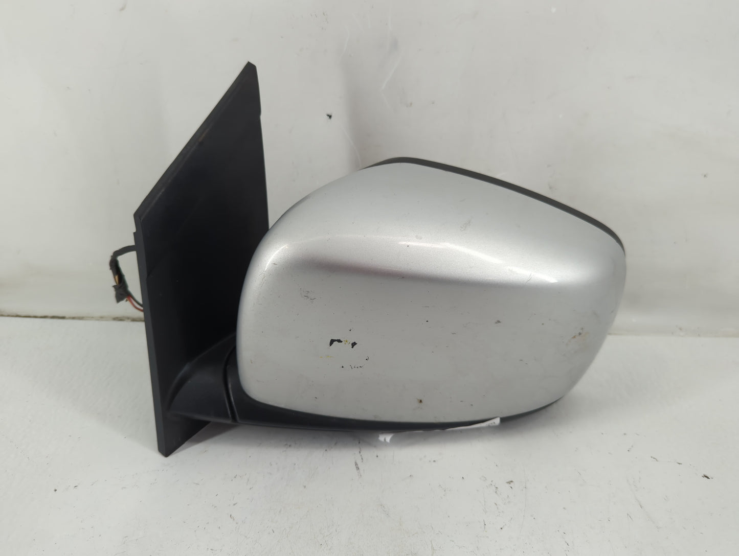 2011 Dodge Caravan Driver Side View Mirror - Left Door Mirror OEM Used - Oemusedautoparts1.com