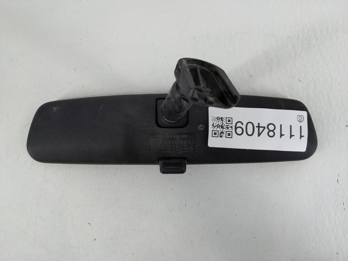 2011 Dodge Caravan Interior Rear View Mirror Replacement OEM P/N:E8011083 Fits OEM Used Auto Parts - Oemusedautoparts1.com