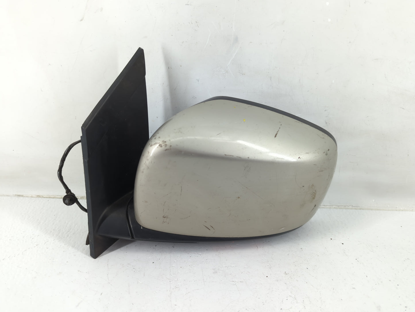 2011 Dodge Caravan Passenger Side View Mirror - Right Door Mirror OEM Used - Oemusedautoparts1.com