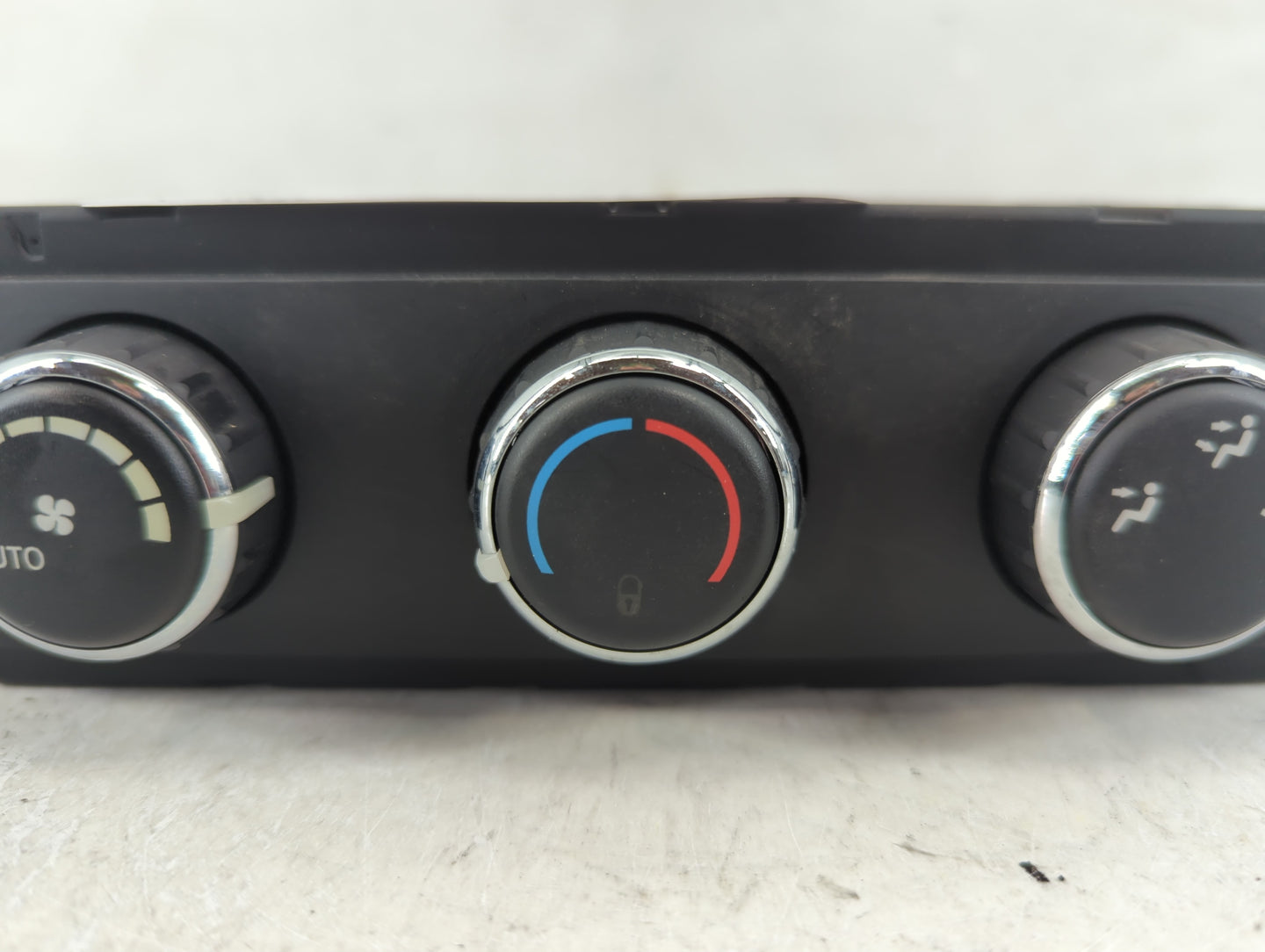 2011 Dodge Caravan Climate Control Module Temperature AC/Heater Replacement P/N:55111968AA Fits Fits 2012 OEM Used Auto Part