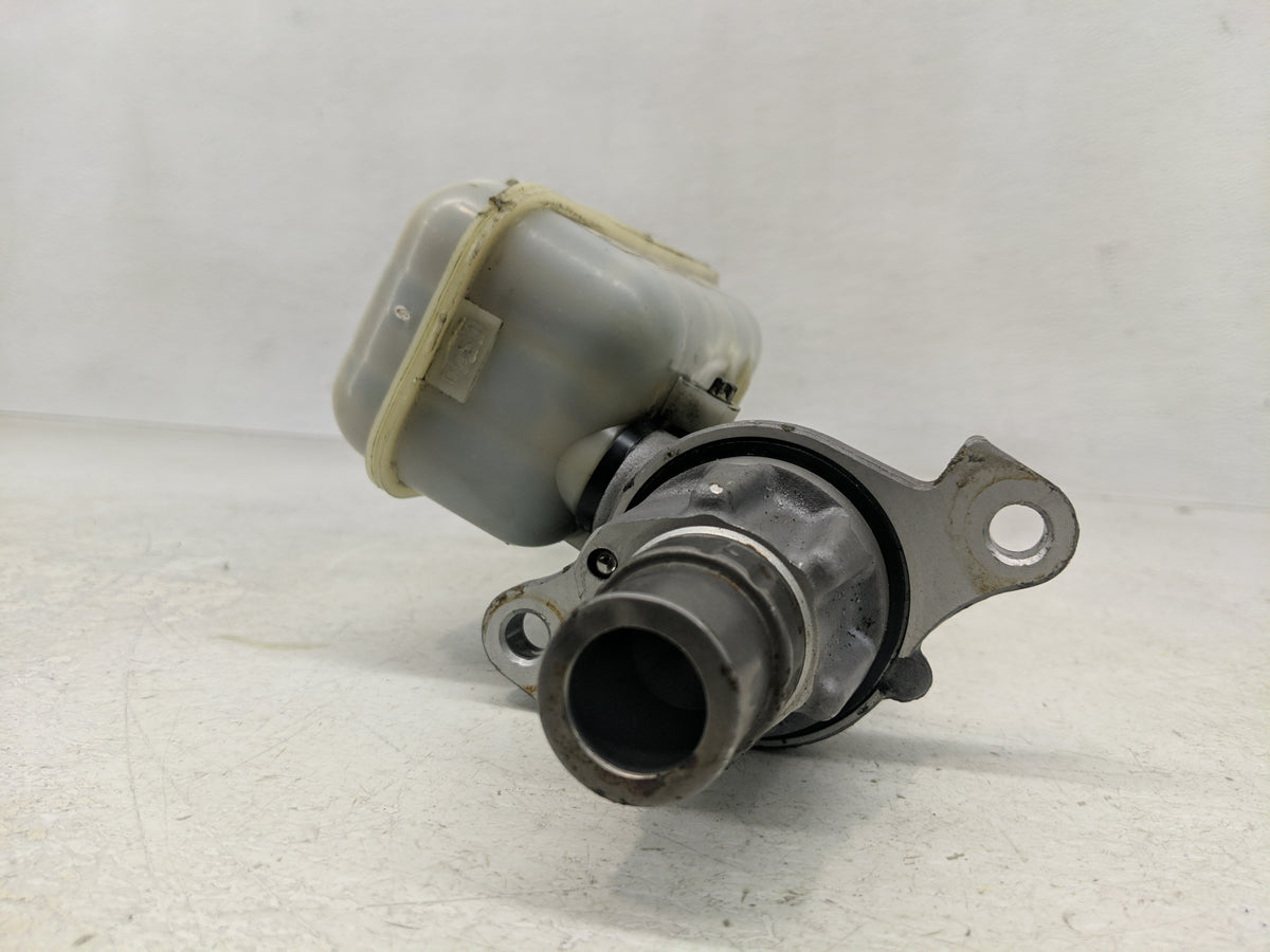 Dodge Caravan Brake Master Cylinder 1312100 - Oemusedautoparts1.com
