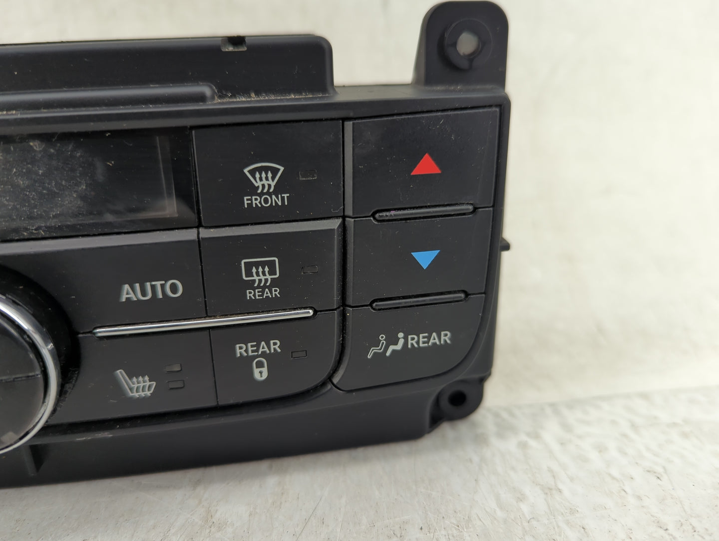 2011 Dodge Caravan Climate Control Module Temperature AC/Heater Replacement P/N:55111367AH Fits OEM Used Auto Parts - Oemuse