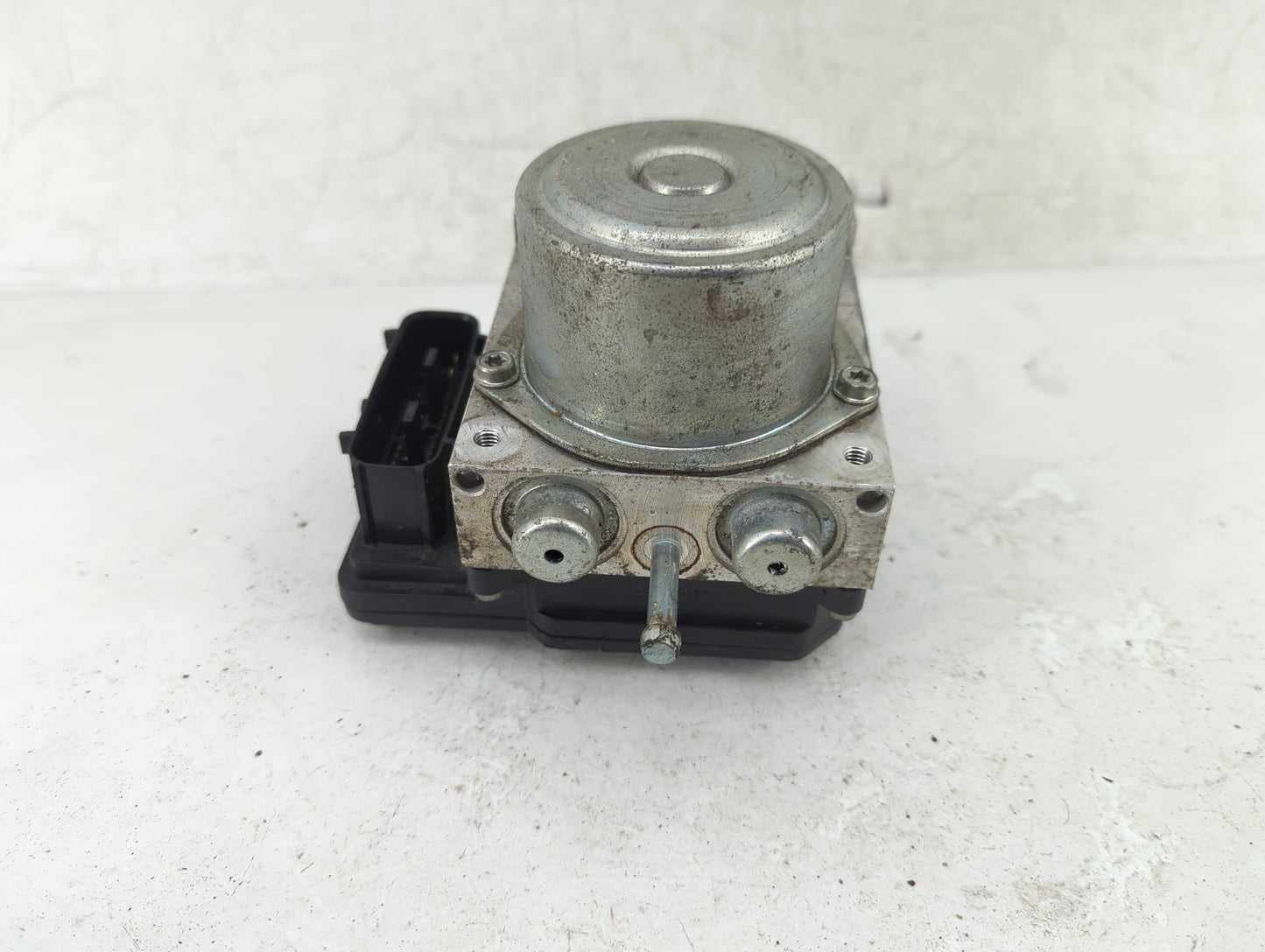 2011 Dodge Caravan ABS Pump Control Module Replacement Fits OEM Used Auto Parts - Oemusedautoparts1.com