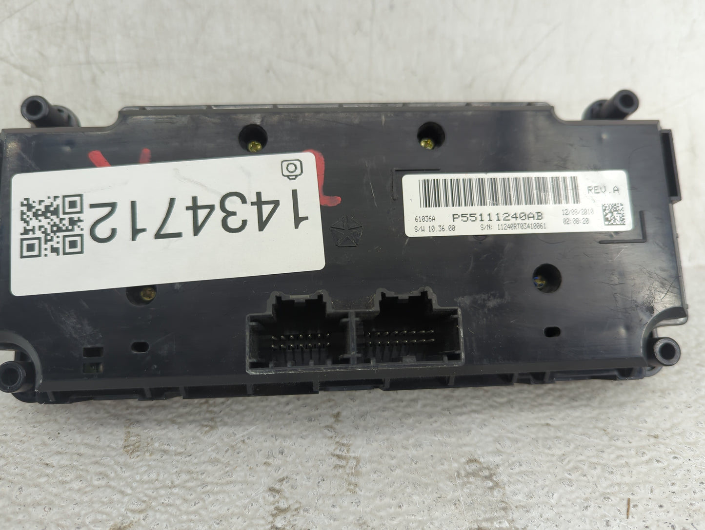 2011 Dodge Caravan Climate Control Module Temperature AC/Heater Replacement P/N:P55111240AB Fits OEM Used Auto Parts - Oemus