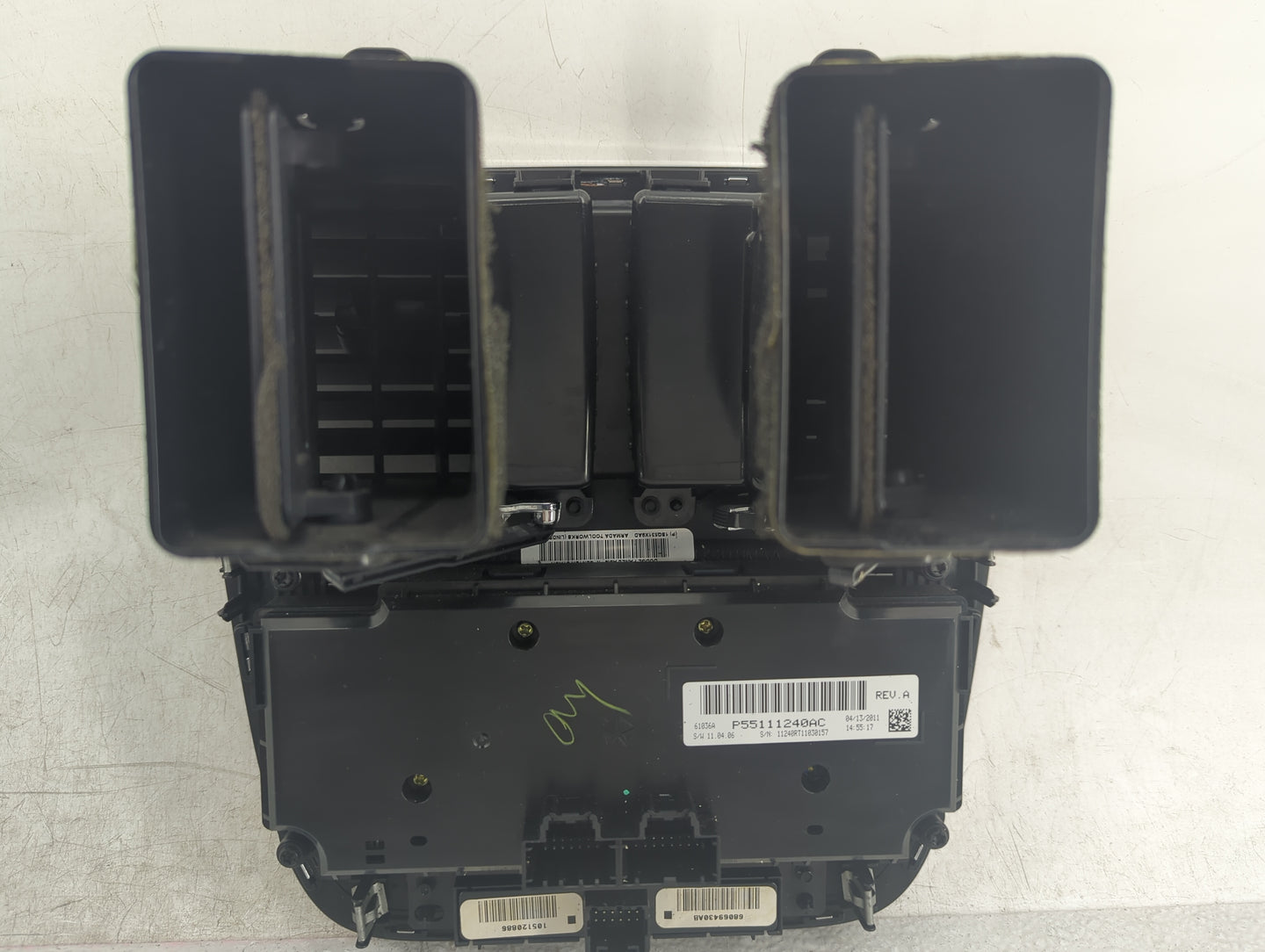 2011 Dodge Caravan Climate Control Module Temperature AC/Heater Replacement P/N:P55111240AC Fits OEM Used Auto Parts - Oemus