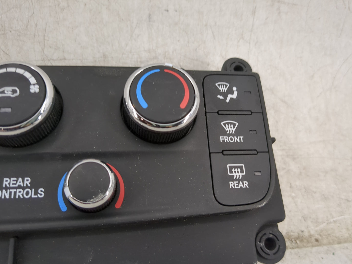 2011 Dodge Caravan Climate Control Module Temperature AC/Heater Replacement P/N:P55111240AC Fits OEM Used Auto Parts - Oemus