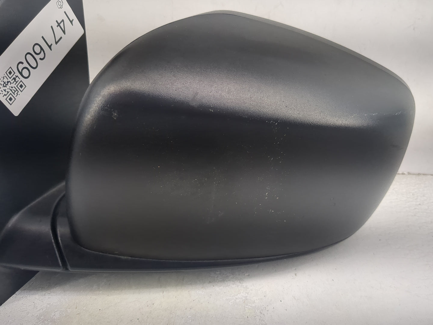 2011 Dodge Caravan Driver Side View Mirror - Left Door Mirror OEM Used - Oemusedautoparts1.com