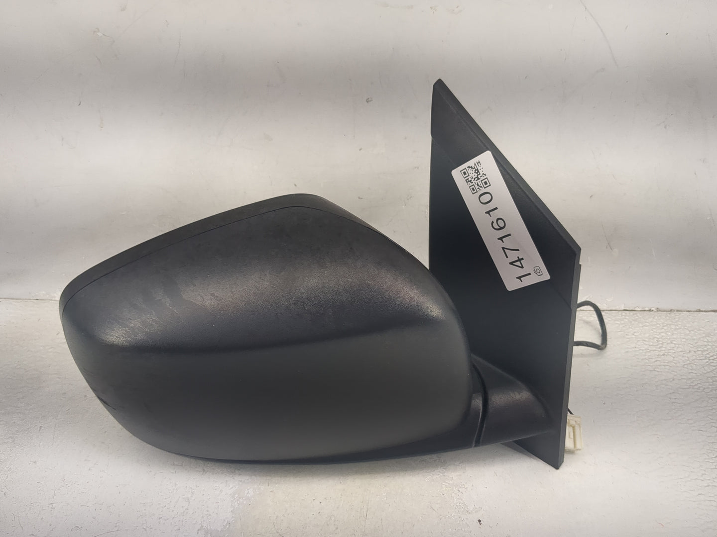 2011 Dodge Caravan Passenger Side View Mirror - Right Door Mirror OEM Used - Oemusedautoparts1.com