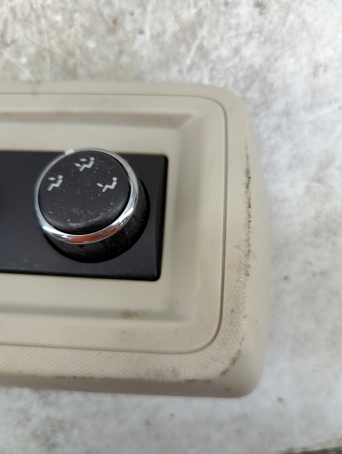 2011 Dodge Caravan Climate Control Module Temperature AC/Heater Replacement P/N:55111967AA Fits OEM Used Auto Parts - Oemuse
