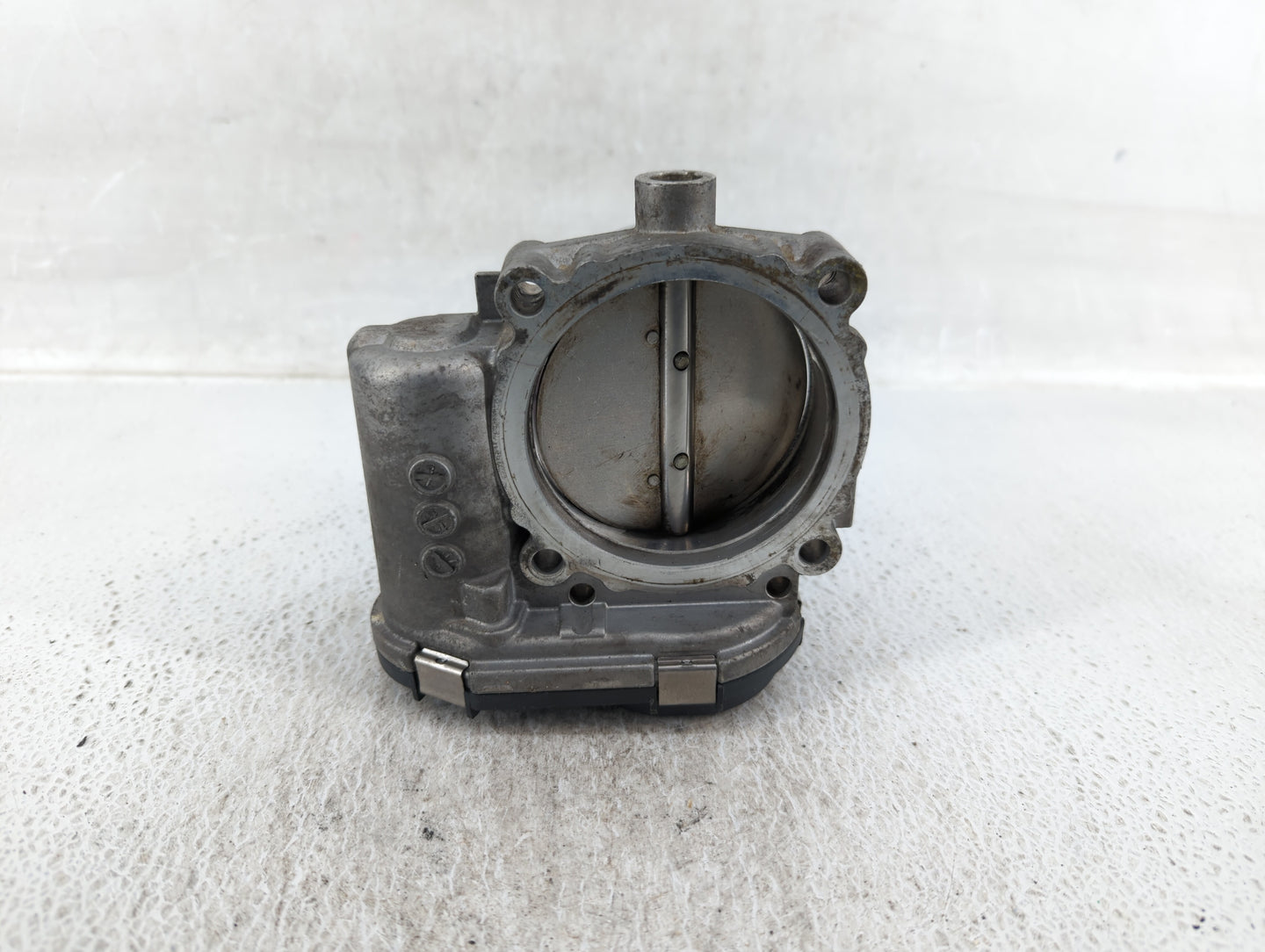 2011 Dodge Caravan Throttle Body P/N:05184349AC Fits Fits 2012 2013 2014 2015 2016 2017 2018 2019 2020 2021 2022 OEM Used Au