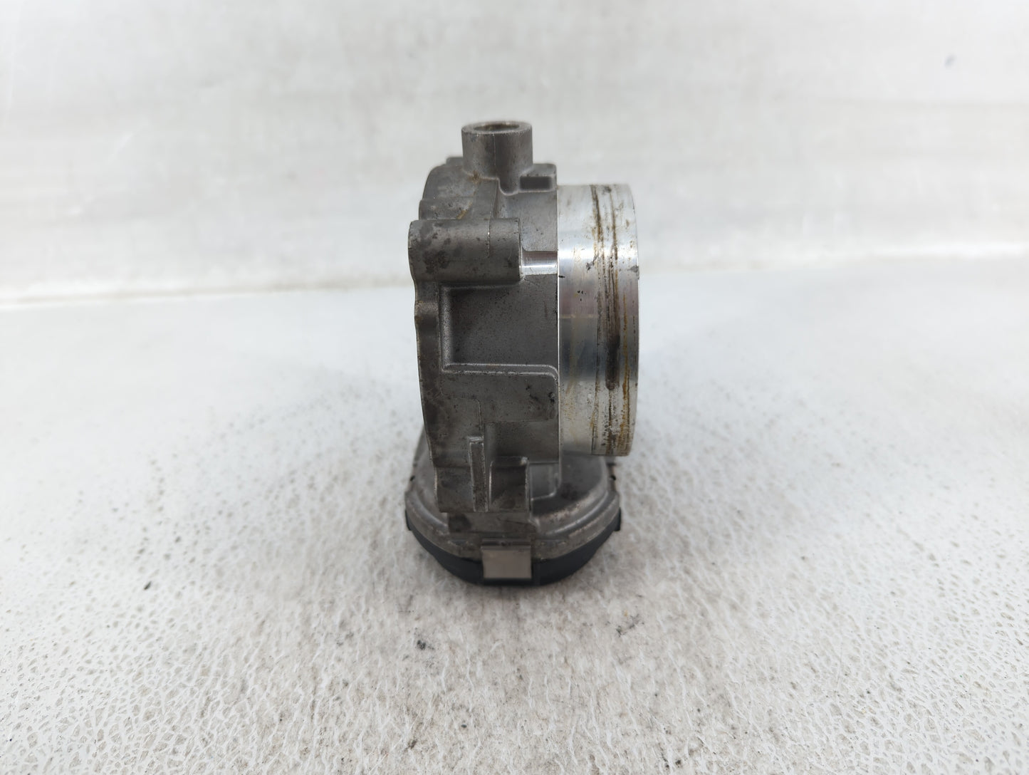 2011 Dodge Caravan Throttle Body P/N:05184349AC Fits Fits 2012 2013 2014 2015 2016 2017 2018 2019 2020 2021 2022 OEM Used Au