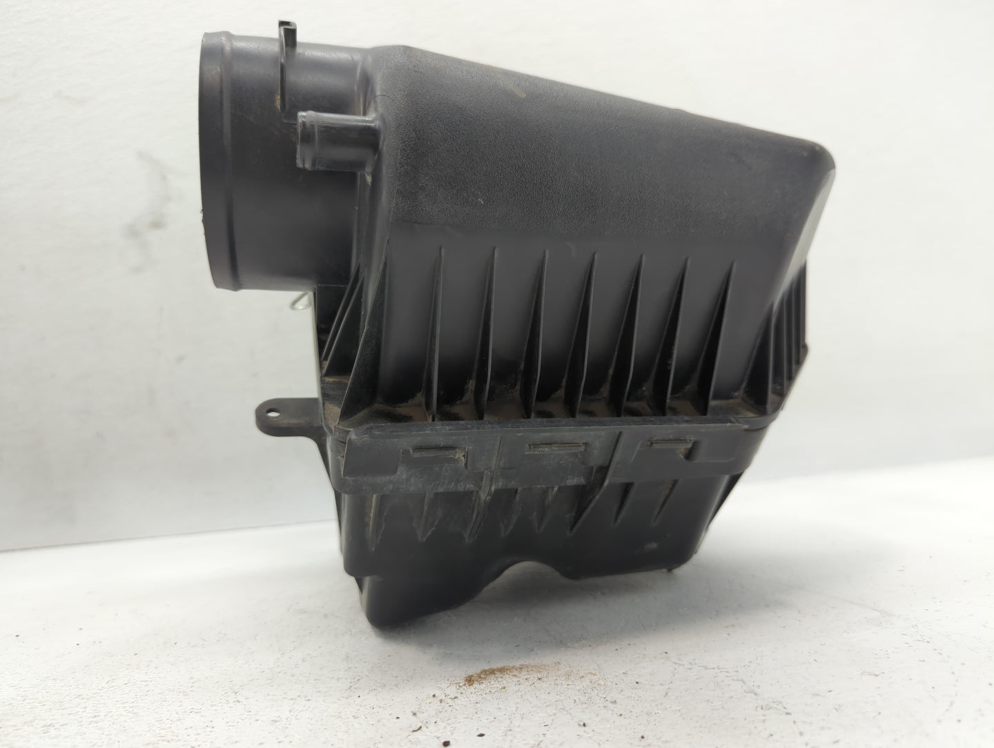 Dodge Caravan Air Cleaner Intake-duct Hose Tube - Oemusedautoparts1.com