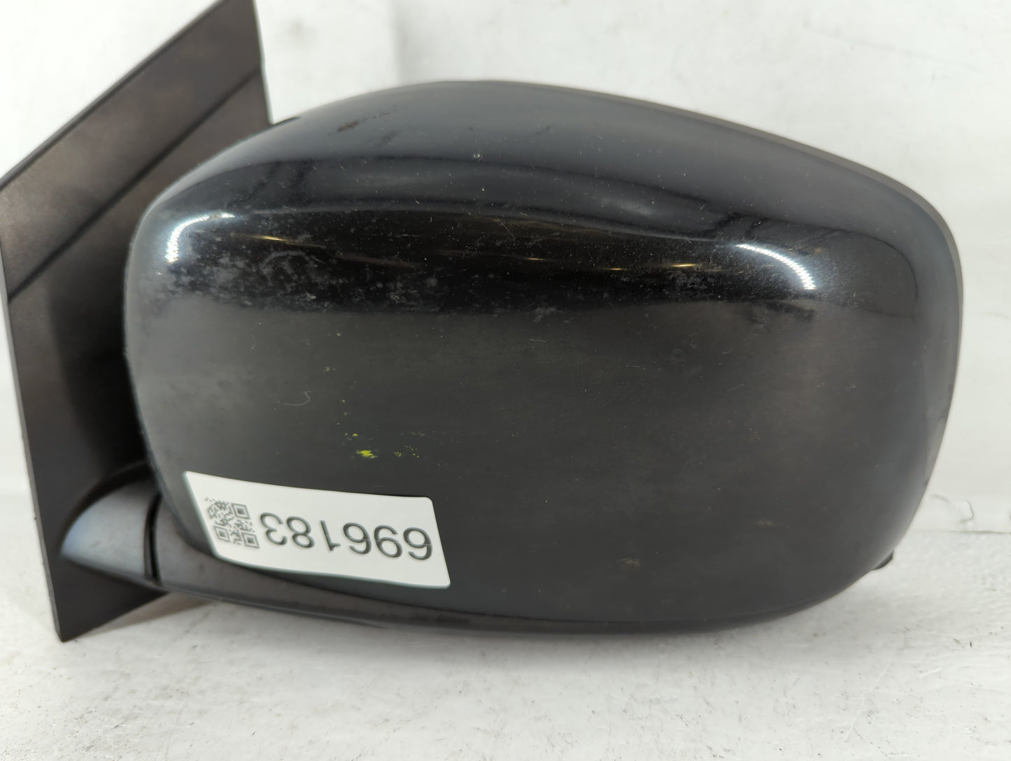 2011 Dodge Caravan Driver Side View Mirror - Left Door Mirror OEM Used - Oemusedautoparts1.com