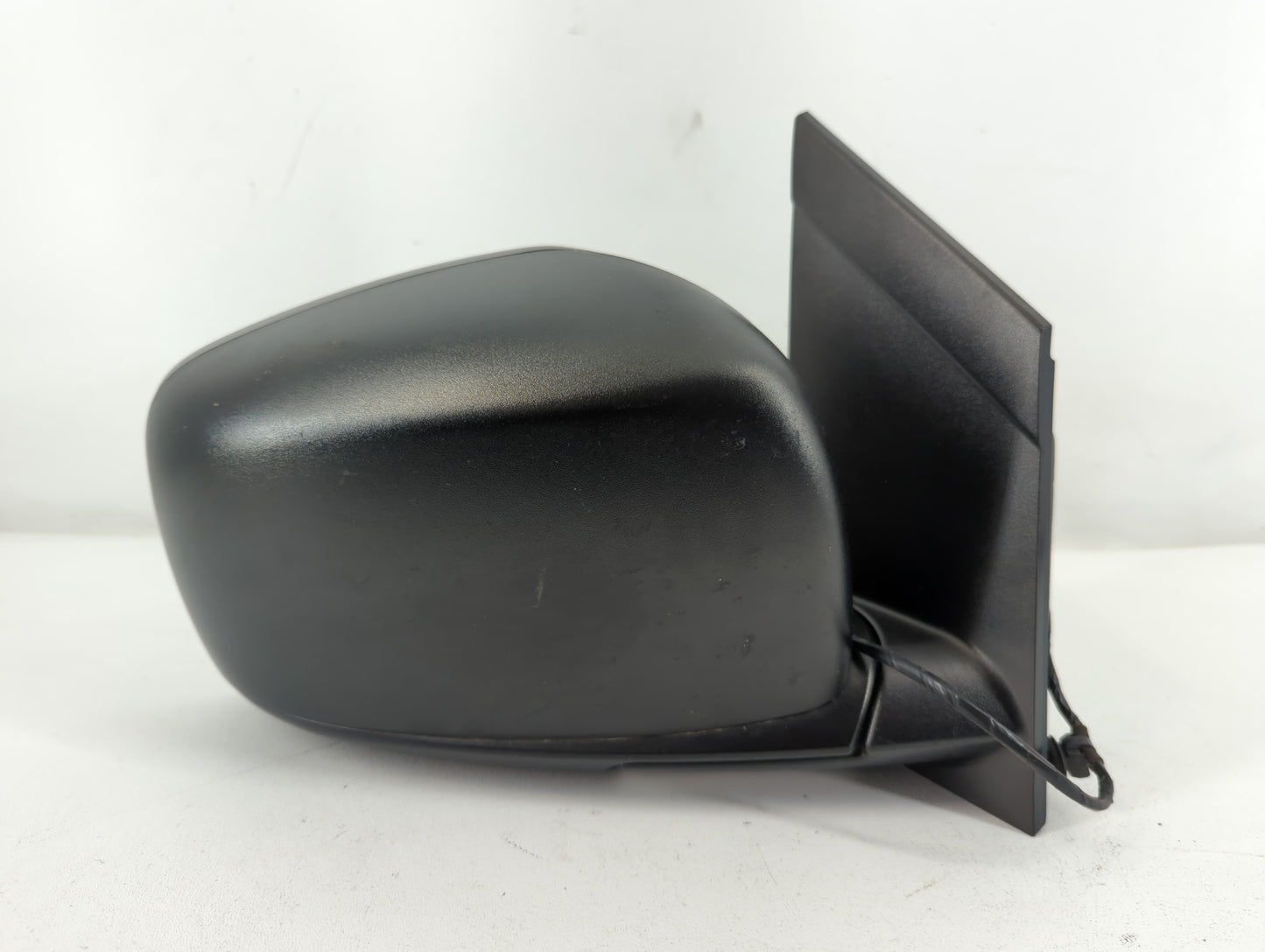 2011 Dodge Caravan Passenger Side View Mirror - Right Door Mirror OEM Used - Oemusedautoparts1.com