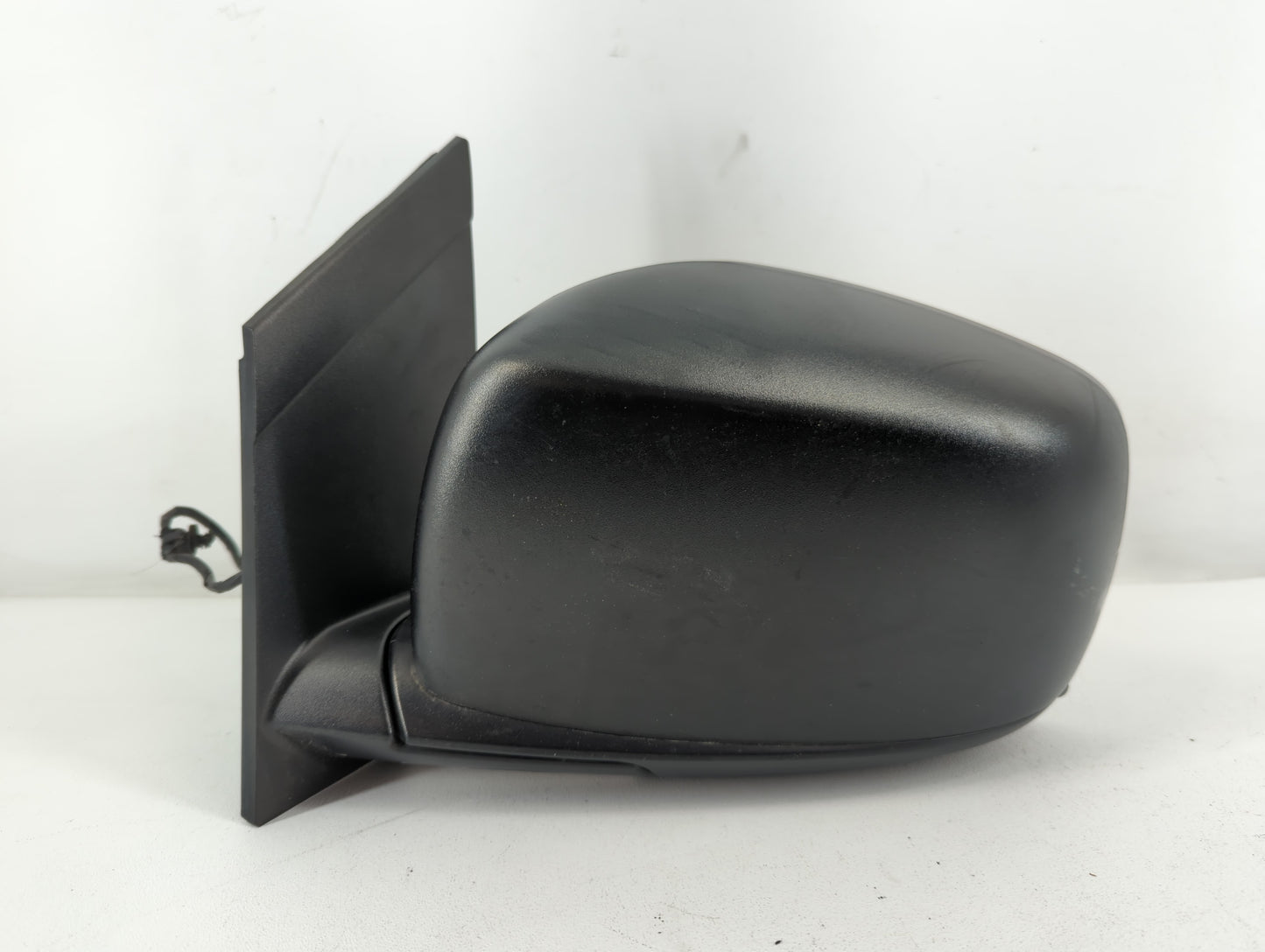 2011 Dodge Caravan Driver Side View Mirror - Left Door Mirror OEM Used - Oemusedautoparts1.com