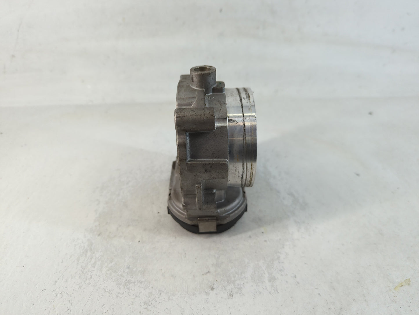 2011 Dodge Caravan Throttle Body P/N:05184349AC Fits Fits 2012 2013 2014 2015 2016 2017 2018 2019 2020 2021 2022 OEM Used Au