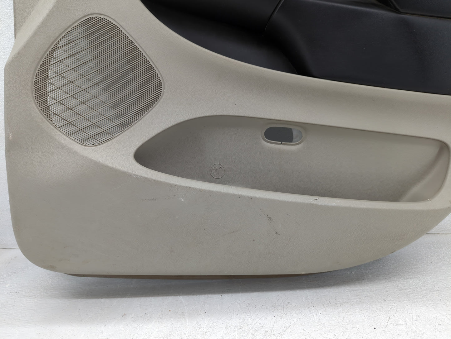 2011 Dodge Caravan Front Right Passenger Interior Door Panel Trim Grey - Oemusedautoparts1.com