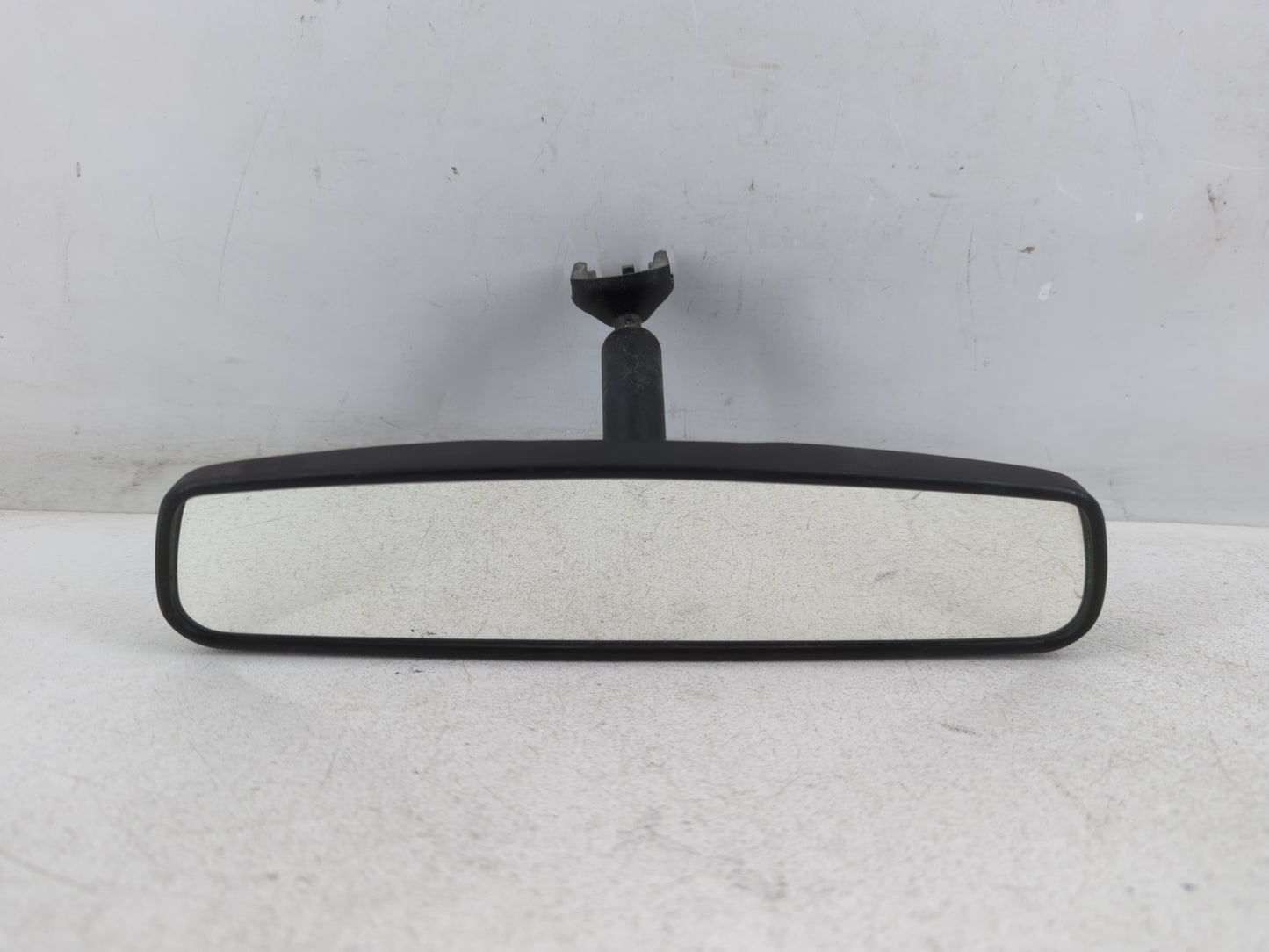 2011 Dodge Caravan Interior Rear View Mirror Replacement OEM P/N:E8011083 Fits OEM Used Auto Parts - Oemusedautoparts1.com
