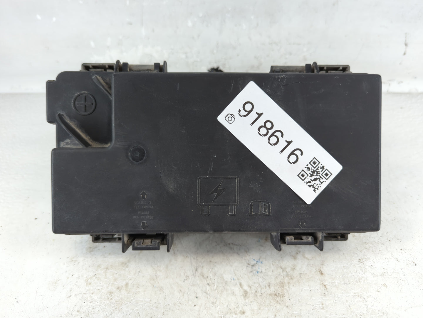 Dodge Caravan Fusebox Fuse Box Relay Module Tipm 04692335ah - Oemusedautoparts1.com