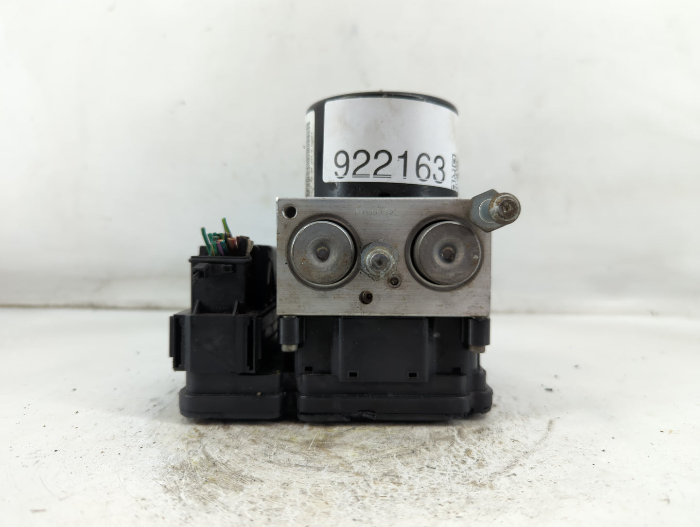 2011 Dodge Caravan ABS Pump Control Module Replacement P/N:P05154901AE Fits OEM Used Auto Parts - Oemusedautoparts1.com