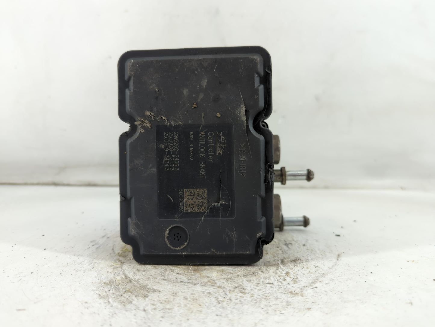 2011 Dodge Caravan ABS Pump Control Module Replacement P/N:P05154901AE Fits OEM Used Auto Parts - Oemusedautoparts1.com