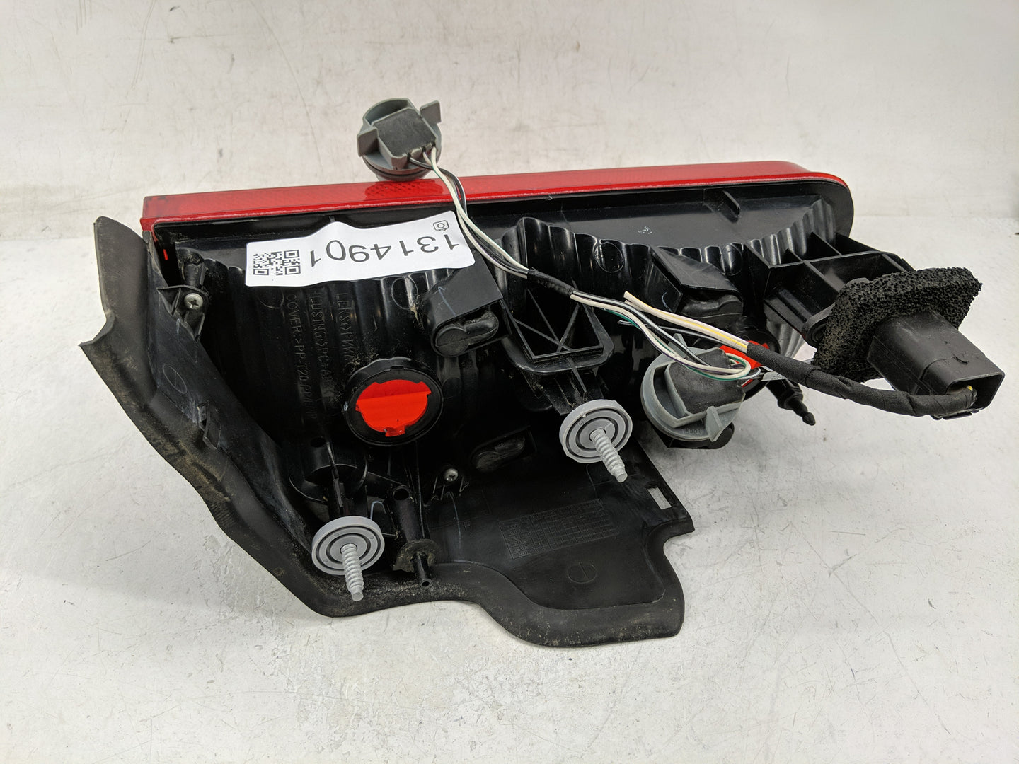 2008-2014 Dodge Challenger Tail Light Assembly Passenger Right OEM Fits Fits 2008 2009 2010 2011 2012 2013 2014 OEM Used Aut