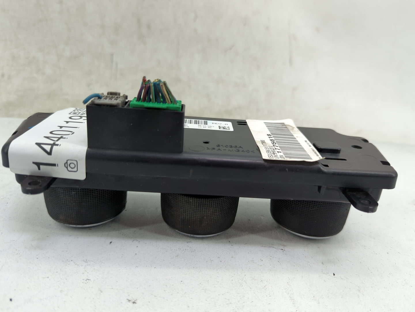 2011-2014 Dodge Challenger Climate Control Module Temperature AC/Heater Replacement P/N:P55111463AE Fits Fits 2011 2012 2013