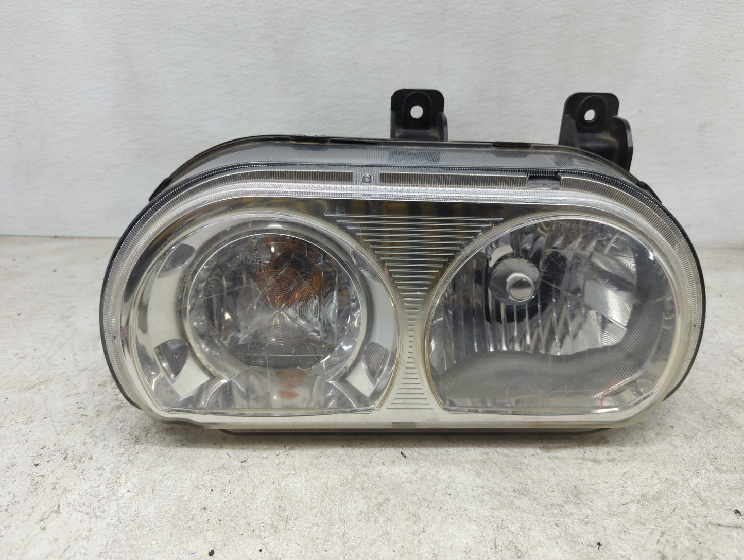 2008-2014 Dodge Challenger Passenger Right Oem Head Light Headlight Lamp - Oemusedautoparts1.com