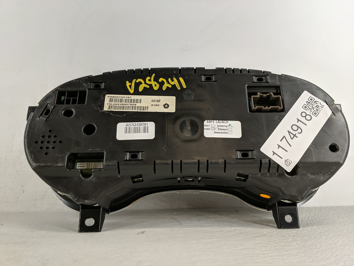 2011 Dodge Charger Instrument Cluster Speedometer Gauges P/N:P68037441AF 68037441AH, 68037441AI Fits OEM Used Auto Parts - O