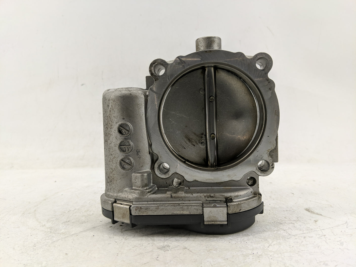 2011-2022 Dodge Charger Throttle Body Fits Fits 2011 2012 2013 2014 2015 2016 2017 2018 2019 2020 2021 2022 OEM Used Auto Pa