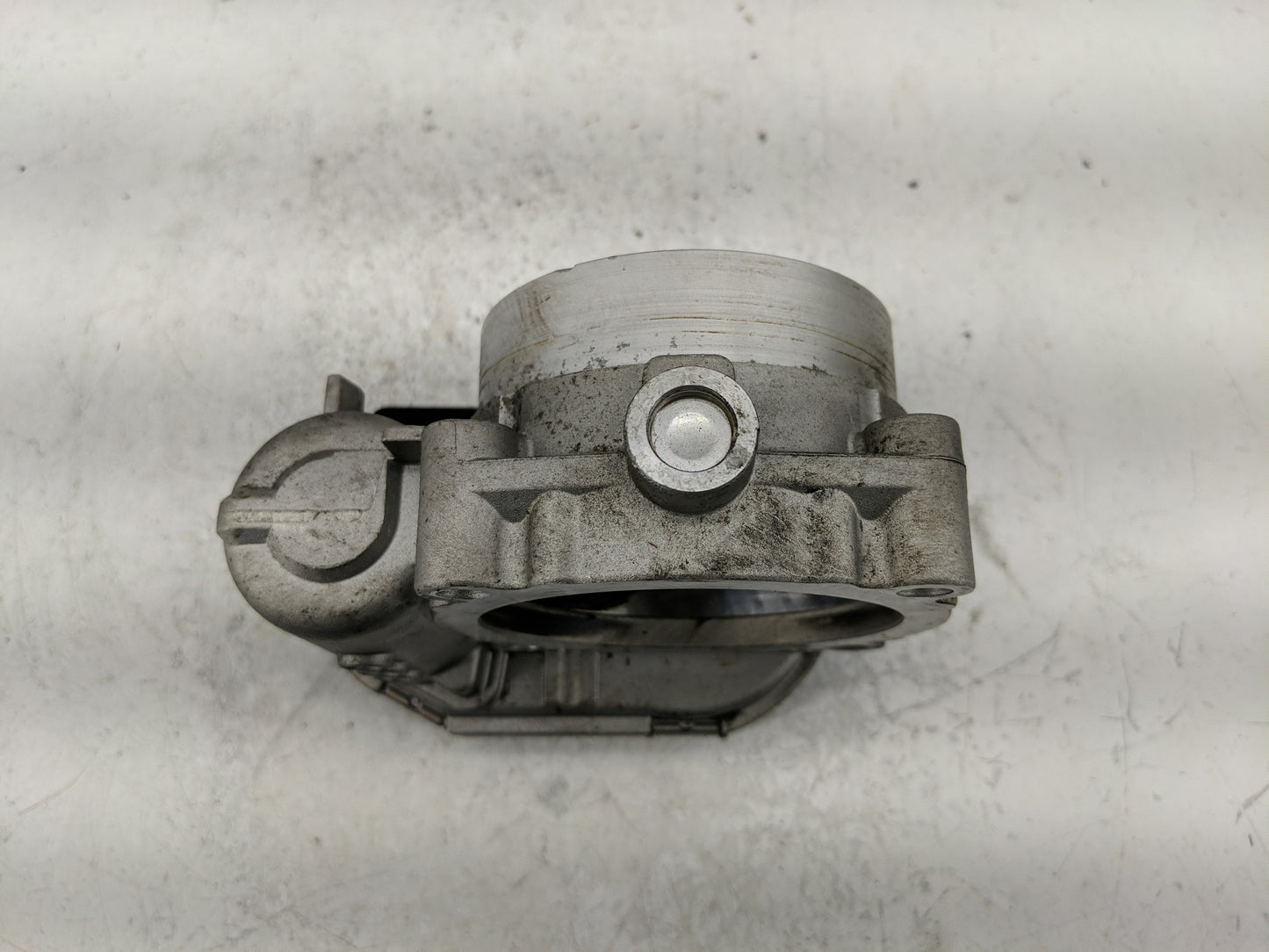 2011-2022 Dodge Charger Throttle Body Fits Fits 2011 2012 2013 2014 2015 2016 2017 2018 2019 2020 2021 2022 OEM Used Auto Pa
