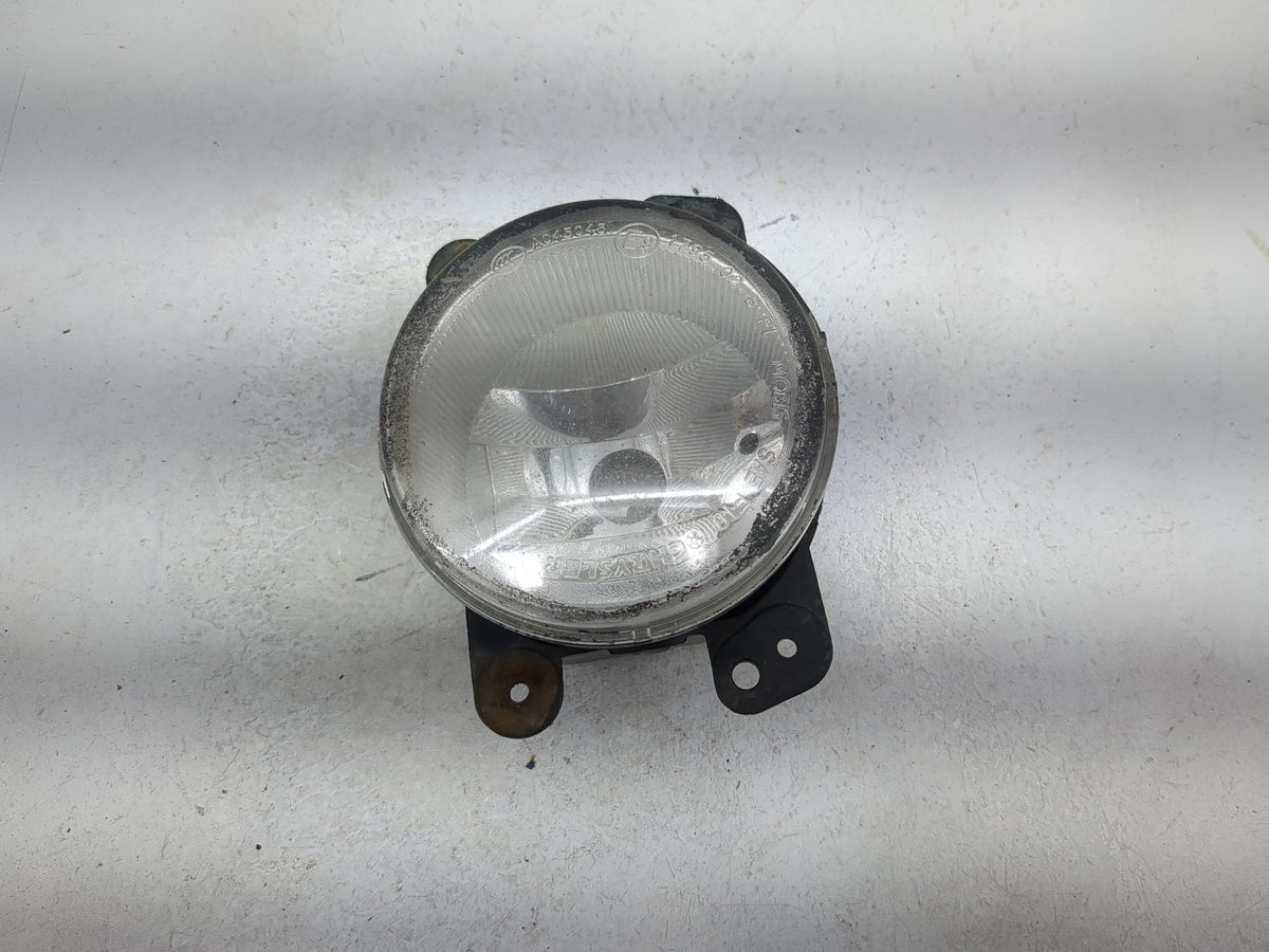 2011-2014 Dodge Charger Passenger Right Oem Fog Light Lamp - Oemusedautoparts1.com