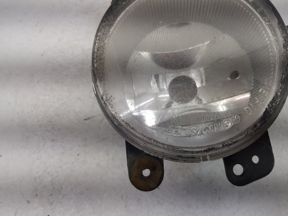 2011-2014 Dodge Charger Passenger Right Oem Fog Light Lamp - Oemusedautoparts1.com