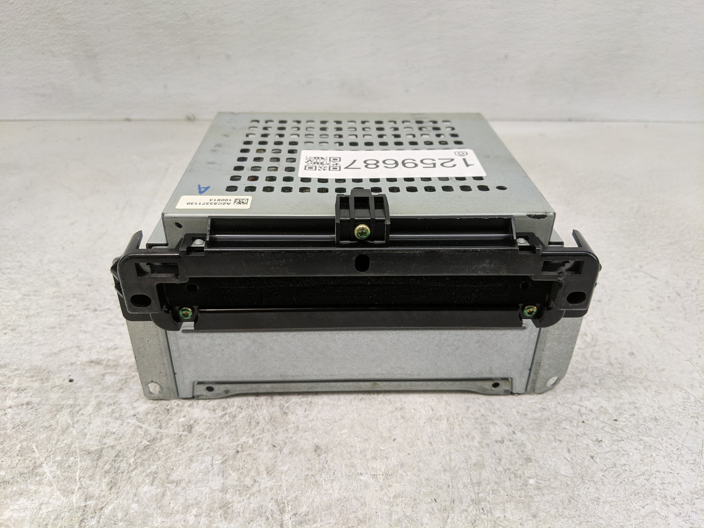 2011 Dodge Charger Radio AM FM Cd Player Receiver Replacement P/N:P05064548AK Fits OEM Used Auto Parts - Oemusedautoparts1.c