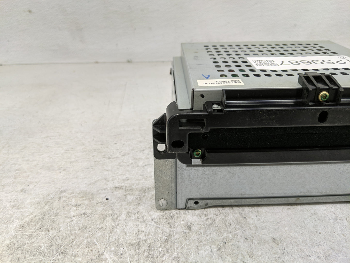2011 Dodge Charger Radio AM FM Cd Player Receiver Replacement P/N:P05064548AK Fits OEM Used Auto Parts - Oemusedautoparts1.c