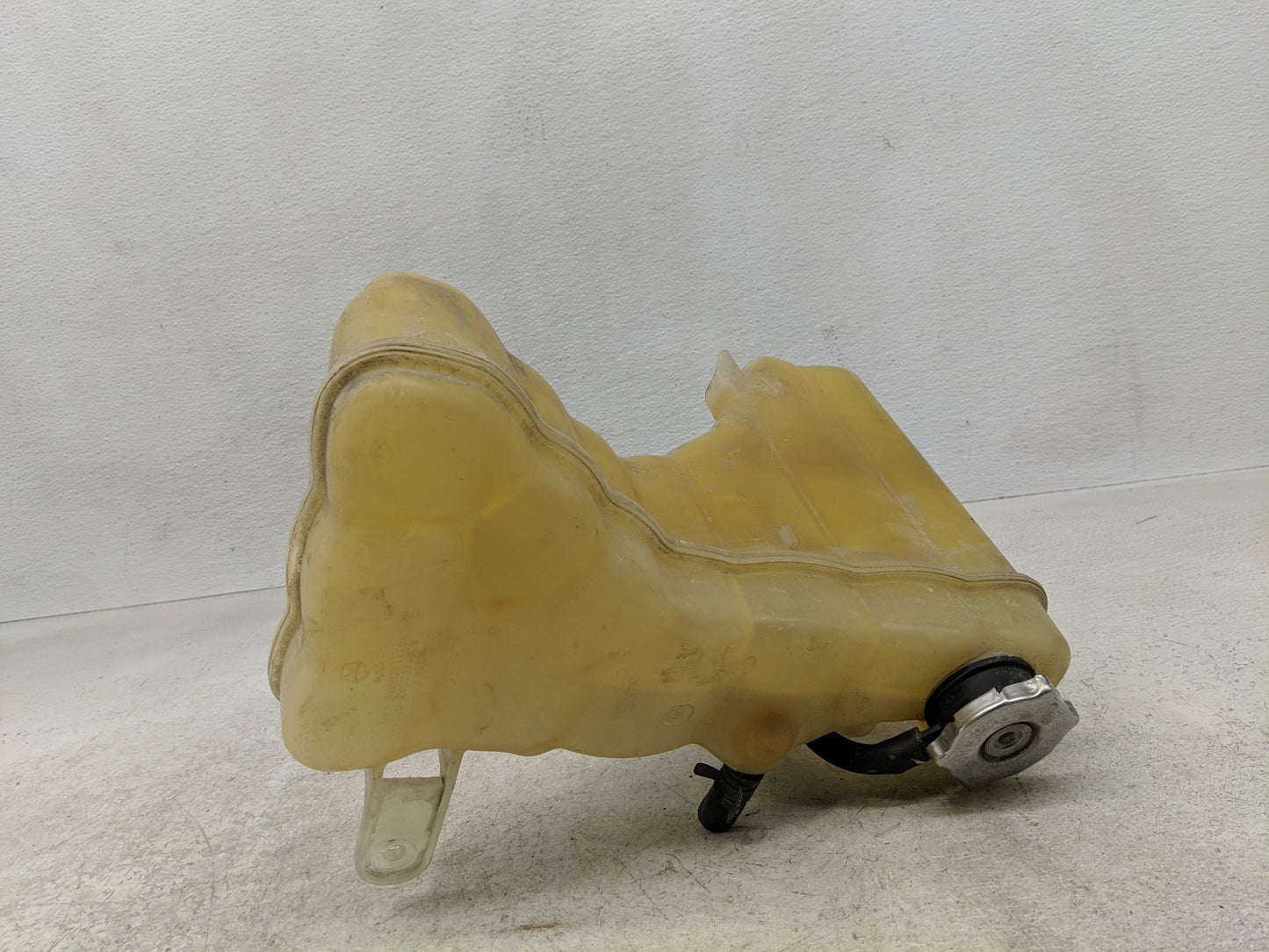 2011-2022 Dodge Charger Radiator Coolant Overflow Expansion Tank Bottle 1313131 - Oemusedautoparts1.com